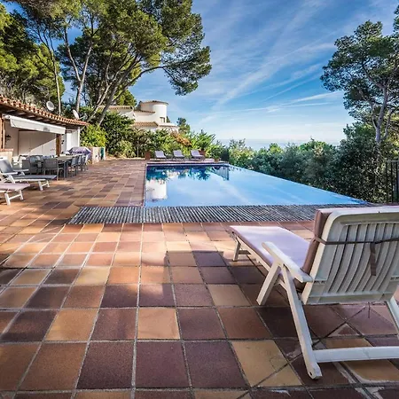 Villa Tamariu Montagut Domain *